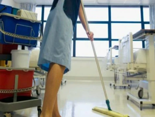 ΆΜΕΣΗ ΑΠΟΚΑΤΑΣΤΑΣΗ ΤΗΣ ΕΡΓΑΣΙΑΚΗΣ ΟΜΗΡΙΑΣ ΤΩΝ ΕΡΓΟΛΑΒΙΚΩΝ ΕΡΓΑΖΟΜΕΝΩΝ ΣΤΗΝ ΚΑΘΑΡΙΟΤΗΤΑ, ΕΣΤΙΑΣΗ, ΣΙΤΙΣΗ ΚΑΙ ΦΥΛΑΞΗ ΣΤΟ ΔΗΜΟΣΙΟ ΤΟΜΕΑ   