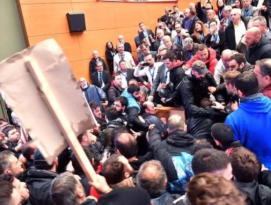 Δελτίο Τύπου: 4 ΛΕΠΤΑ ΜΑΘΗΜΑΤΑ «ΔΗΜΟΚΡΑΤΙΑΣ» ΑΠΟ ΤΟ Π.Α.ΜΕ