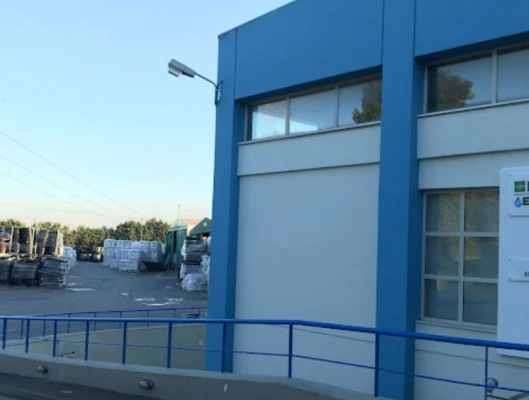 Για την απόλυση συνδικαλιστικού στελέχους από τη EURODRIP