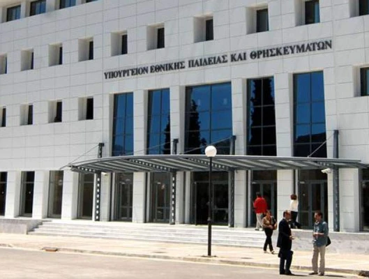 Νομοσχέδιο για την Επαγγελματική Εκπαίδευση και Κατάρτιση: «Λίθοι, πλίνθοι, κέραμοι ατάκτως ερριμμένα»