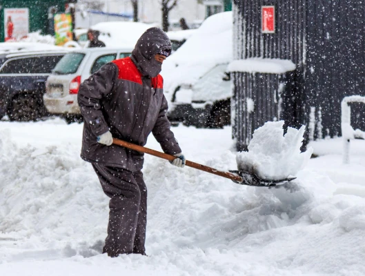 ΥΓΕΙΑ ΚΑΙ ΑΣΦΑΛΕΙΑ ΕΡΓΑΖΟΜΕΝΩΝ ΣΕ ΣΥΝΘΗΚΕΣ ΨΥΧΟΥΣ, ΕΝΤΟΝΩΝ ΧΙΟΝΟΠΤΩΣΕΩΝ ΚΑΙ ΠΑΓΕΤΟΥ