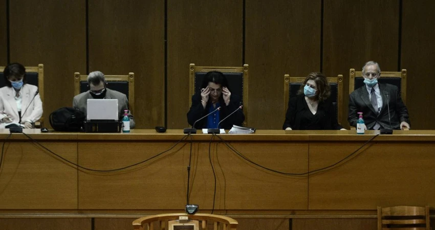 ΙΣΤΟΡΙΚΗ Η ΑΠΟΦΑΣΗ ΤΗΣ ΔΙΚΑΙΟΣΥΝΗΣ ΓΙΑ ΤΗ ΧΡΥΣΗ ΑΥΓΗ  ΔΗΜΟΚΡΑΤΙΚΗ ΑΣΠΙΔΑ ΣΤΗΝ ΚΟΙΝΩΝΙΑ