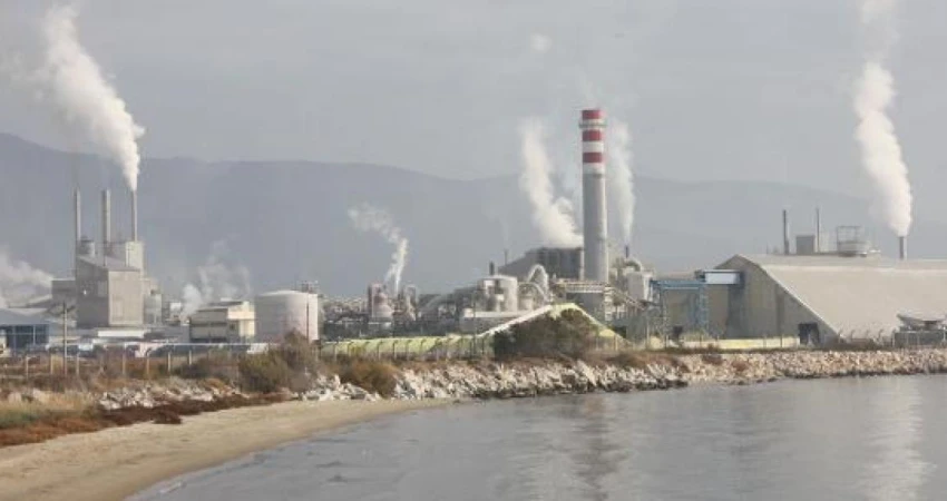 Όχι στις ομαδικές απολύσεις στη βιομηχανία λιπασμάτων Καβάλας του γνωστού Λαυρέντη Λαυρεντιάδη