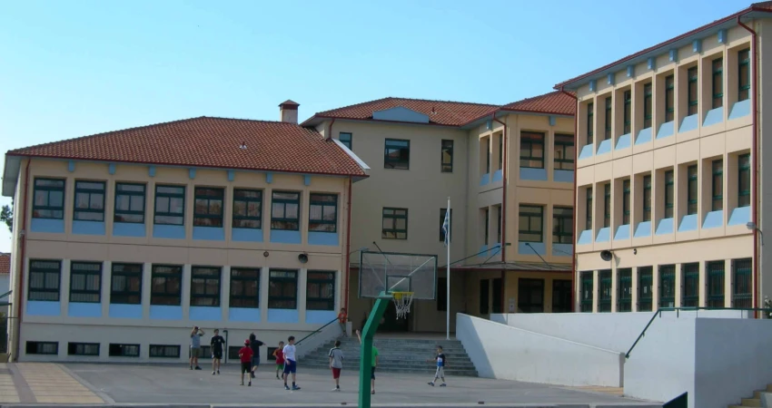 ΔΕΛΤΙΟ ΤΥΠΟΥ-ΟΧΙ ΣΤΗΝ ΑΠΟΔΟΜΗΣΗ ΤΗΣ ΔΗΜΟΣΙΑΣ ΕΚΠΑΙΔΕΥΣΗΣ