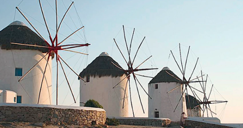 ΑΜΕΣΗ ΔΙΕΡΕΥΝΗΣΗ ΤΗΣ ΒΙΑΙΗΣ ΕΠΙΘΕΣΗΣ ΣΕ ΑΛΛΟΔΑΠΟ ΕΡΓΑΖΟΜΕΝΟ ΣΤΗ ΜΥΚΟΝΟ